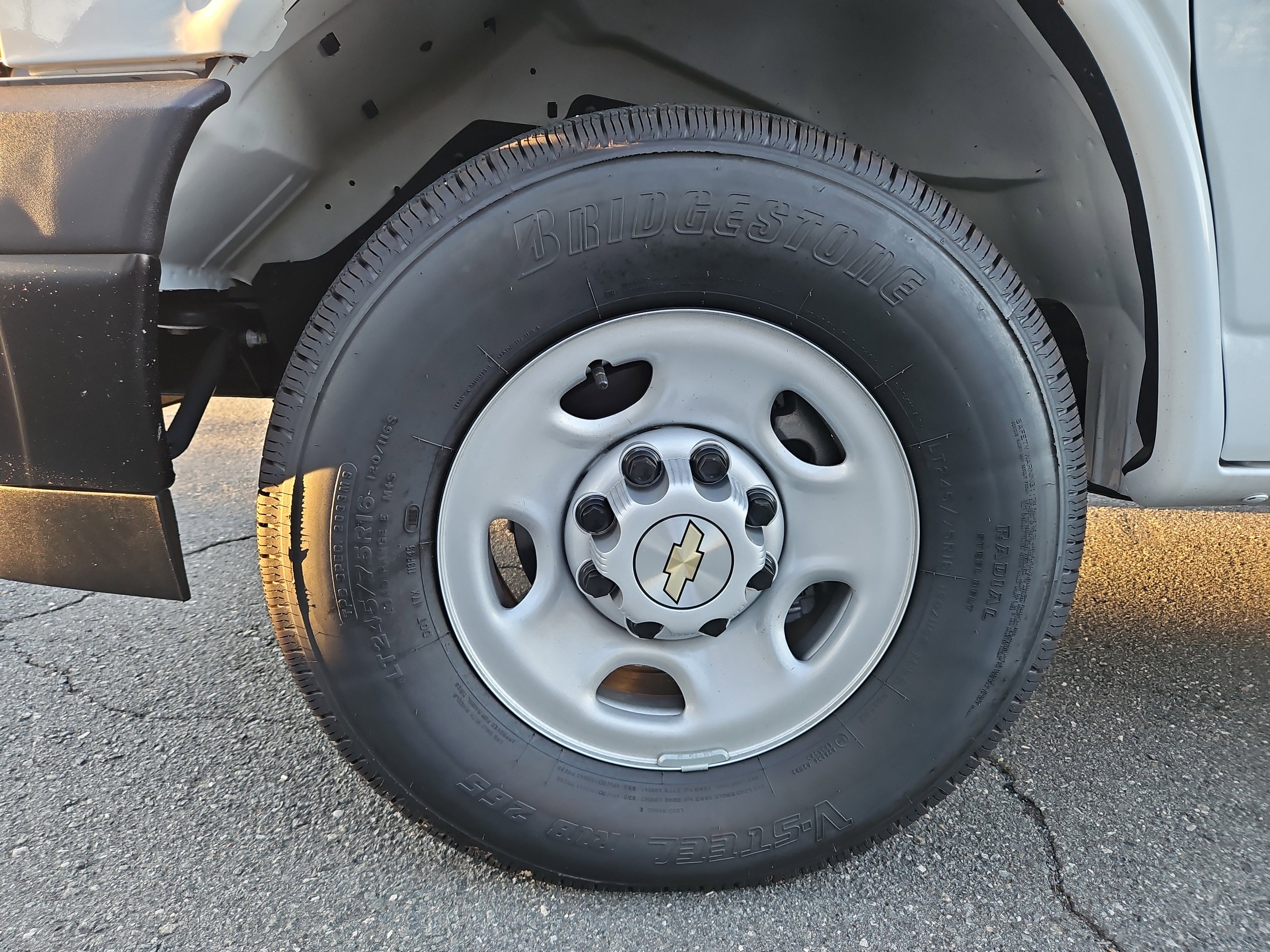 New 2025 Chevrolet Express 2500 w/ Driver Convenience Package image 8