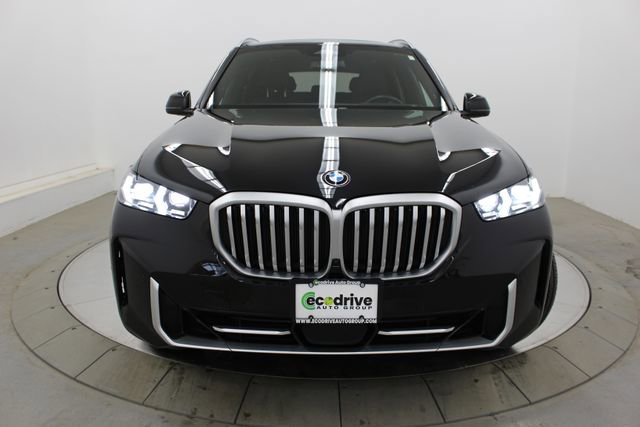 Used 2025 BMW X5 xDrive40i w/ Climate Comfort Package image 2