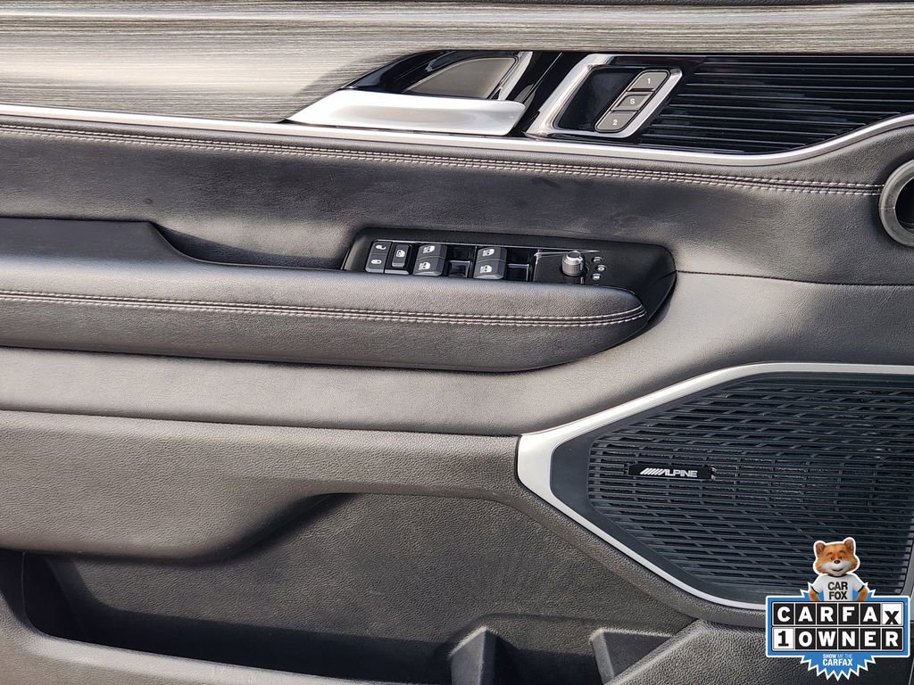 Used 2024 Jeep Wagoneer Series II image 28