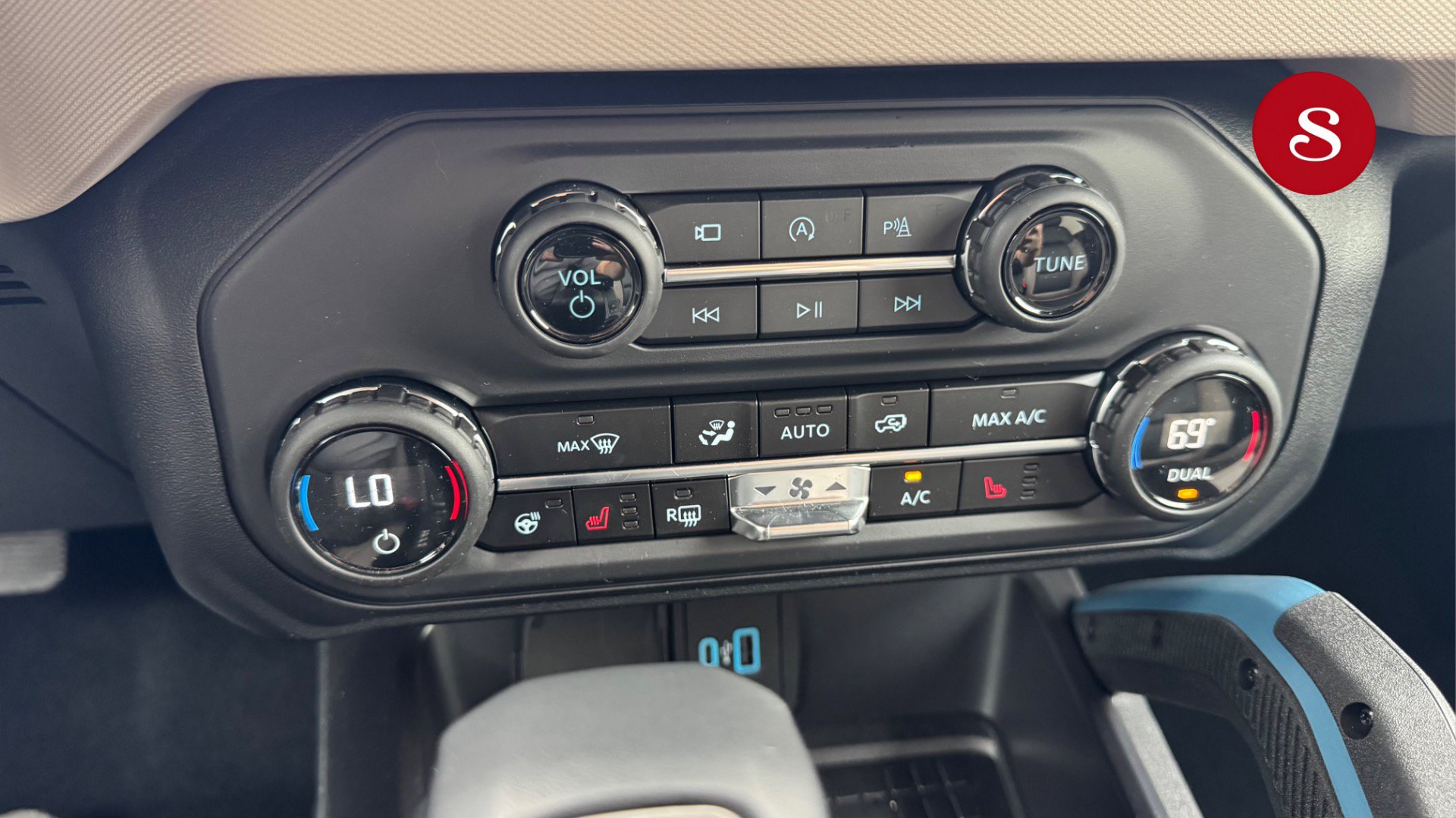 Used 2024 Ford Bronco Wildtrak AWD/4WD image 15
