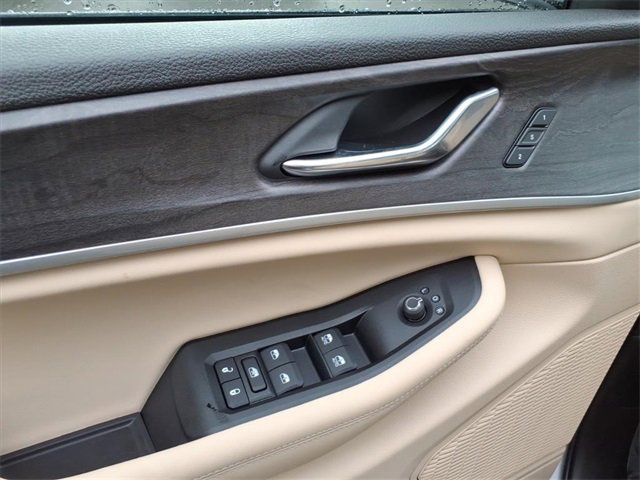 New 2025 Jeep Grand Cherokee Limited image 15