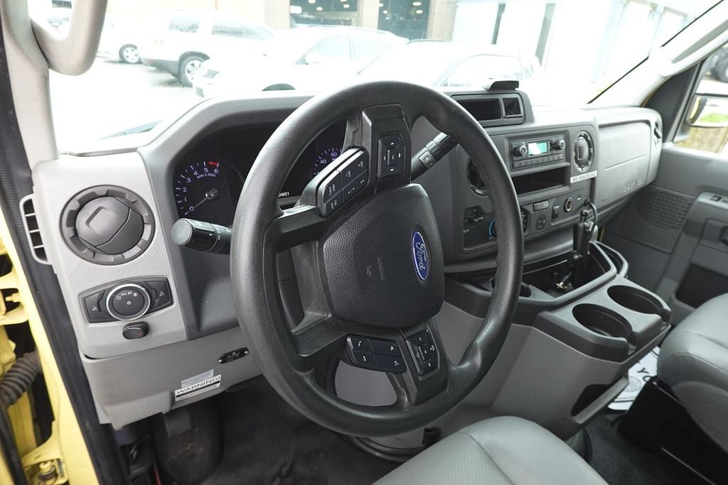 Used 2021 Ford E-450 and Econoline 450 Super Duty RWD image 20