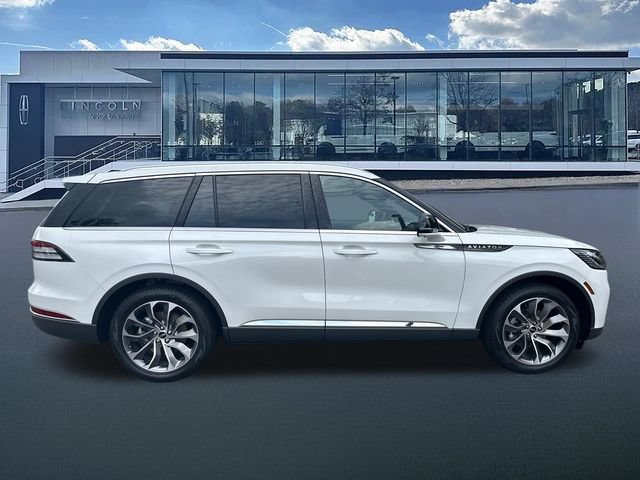 New 2026 Lincoln Aviator Reserve RWD image 8