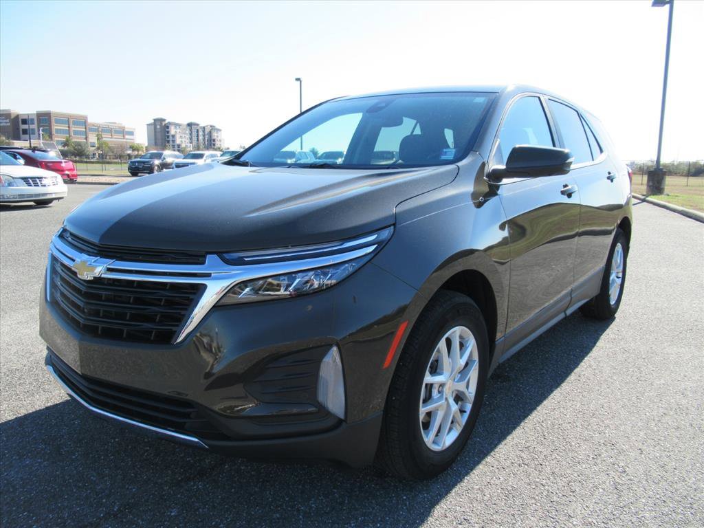 Used 2023 Chevrolet Equinox LT image 3