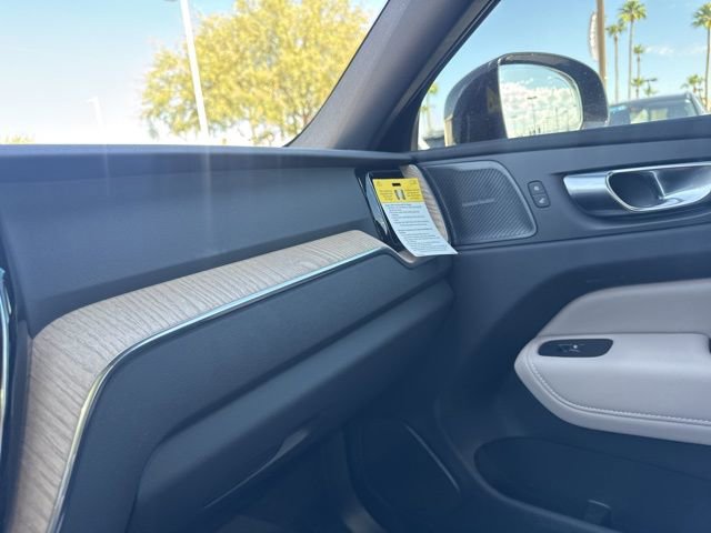 New 2026 Volvo XC60 B5 Plus w/ Climate Package image 29