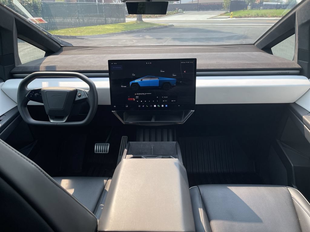 Used 2024 Tesla Cybertruck Cyberbeast AWD/4WD image 19