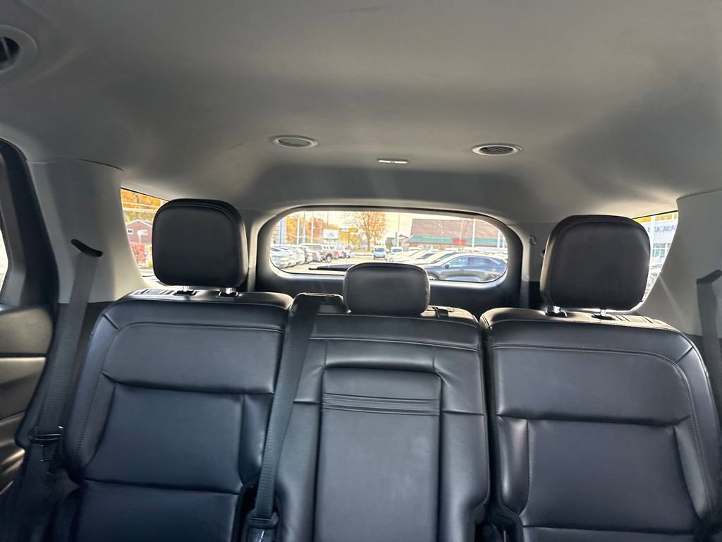 Used 2023 Ford Explorer XLT w/ Equipment Group 202A image 38