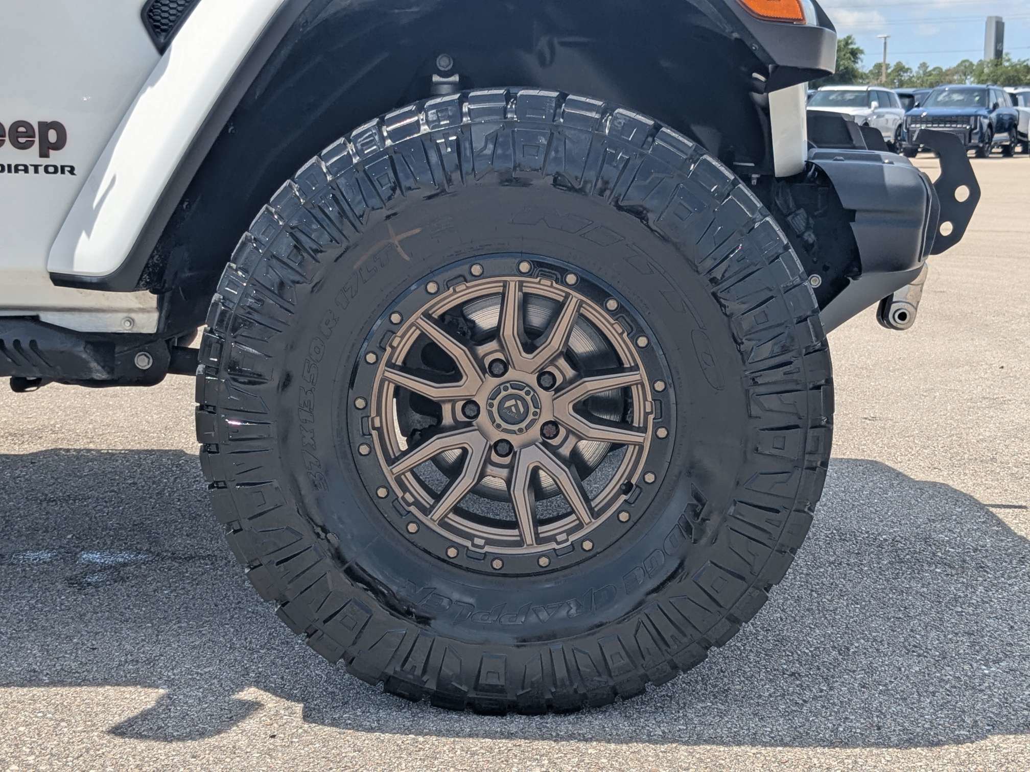 Used 2021 Jeep Gladiator Rubicon AWD/4WD image 12