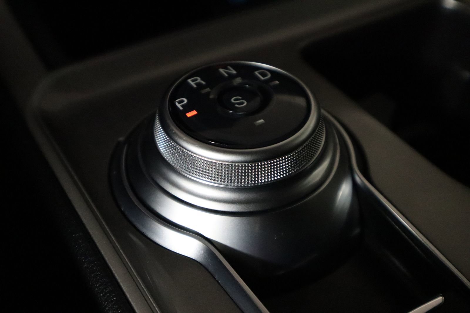 Used 2024 Ford Edge SEL image 31