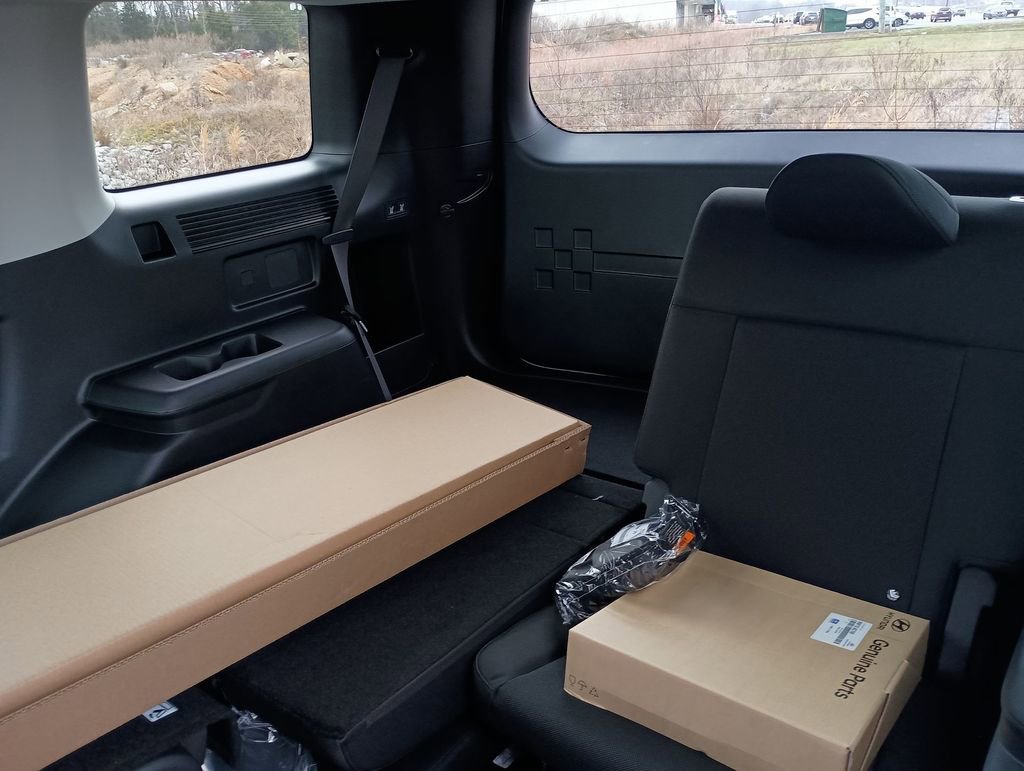 New 2026 Hyundai Santa Fe SE image 28