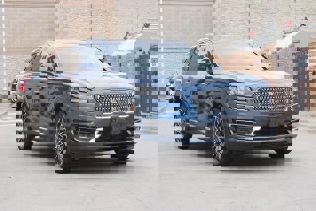 Used 2019 Lincoln Nautilus Reserve image 2