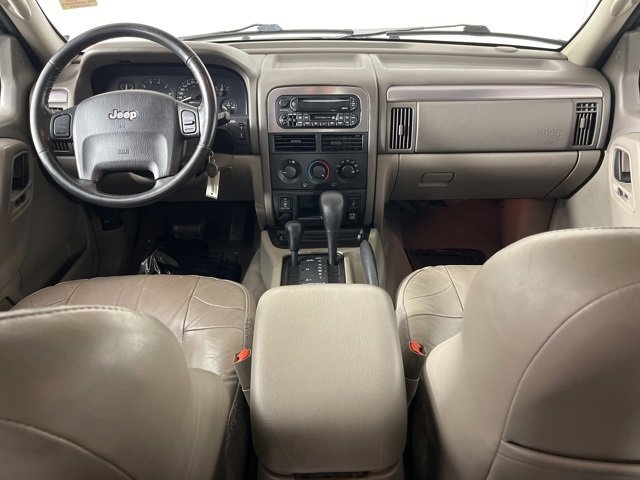 Used 2004 Jeep Grand Cherokee Laredo w/ Tan Your Hide Group image 6