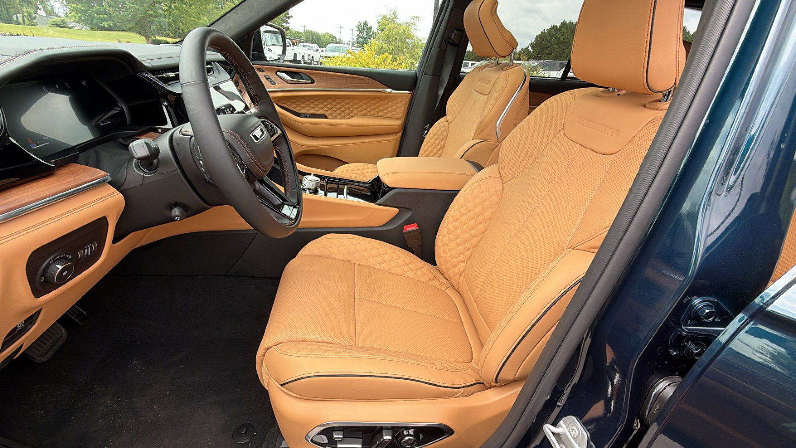 New 2026 Jeep Grand Cherokee Summit AWD/4WD image 16
