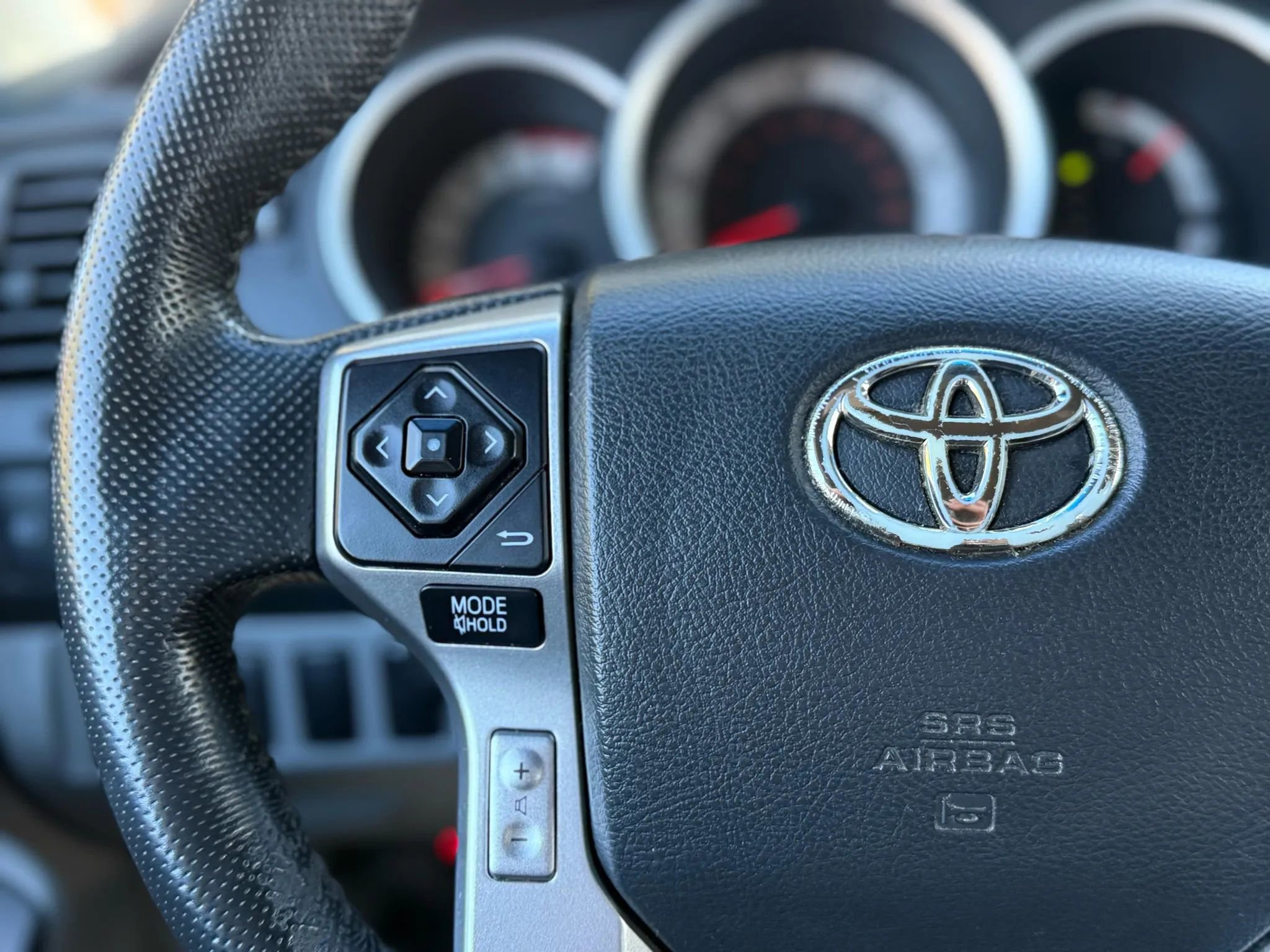 Used 2015 Toyota Tacoma PreRunner image 25