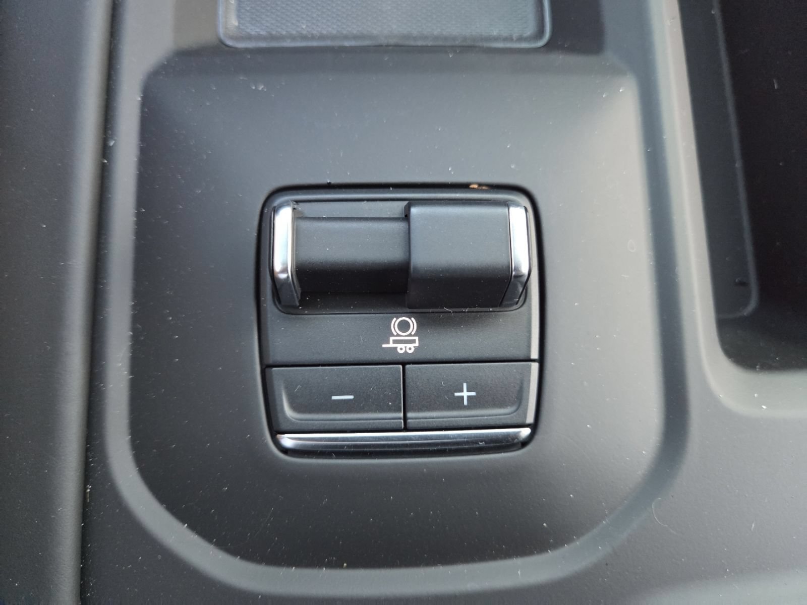 Used 2025 GMC Sierra 2500 AT4X AWD/4WD image 10
