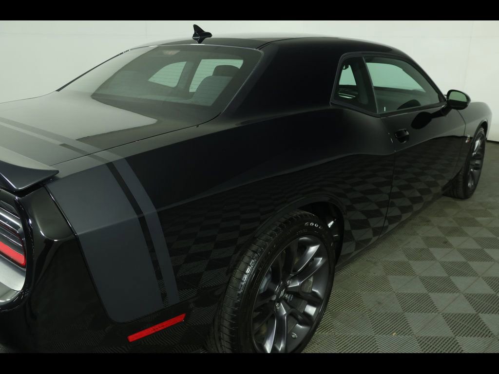 Used 2022 Dodge Challenger R/T Scat Pack w/ Scat Pack Stripe image 19