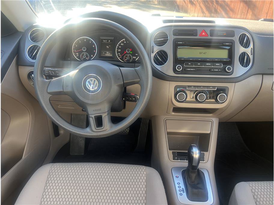 Used 2011 Volkswagen Tiguan S FWD image 10