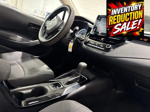 Used 2022 Toyota Corolla LE FWD image 33