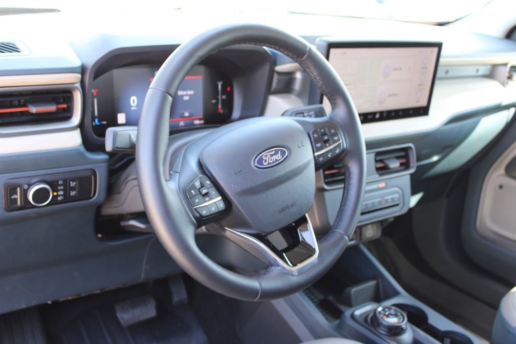 Used 2025 Ford Maverick Lariat image 17