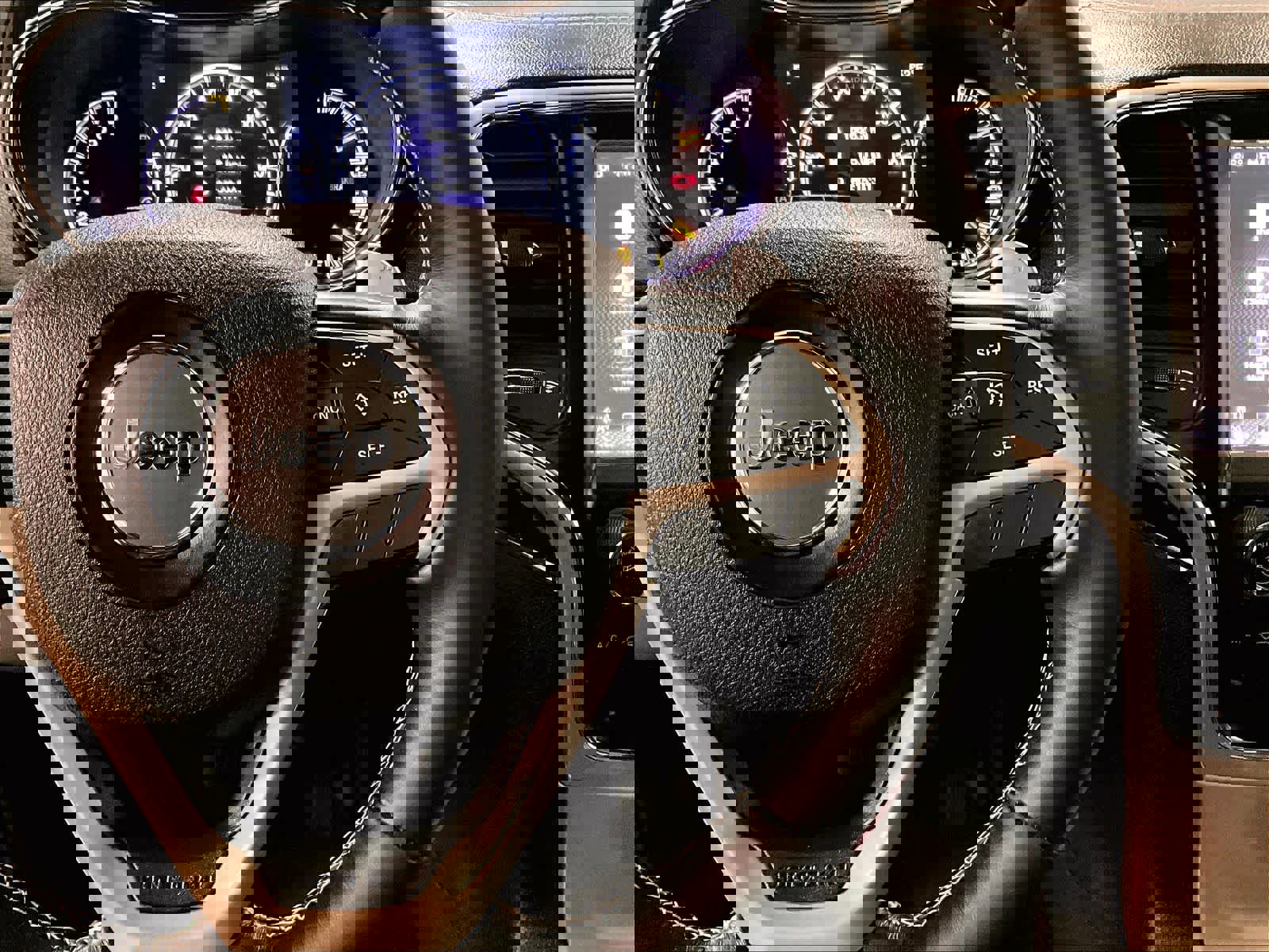 Used 2017 Jeep Grand Cherokee Overland image 25