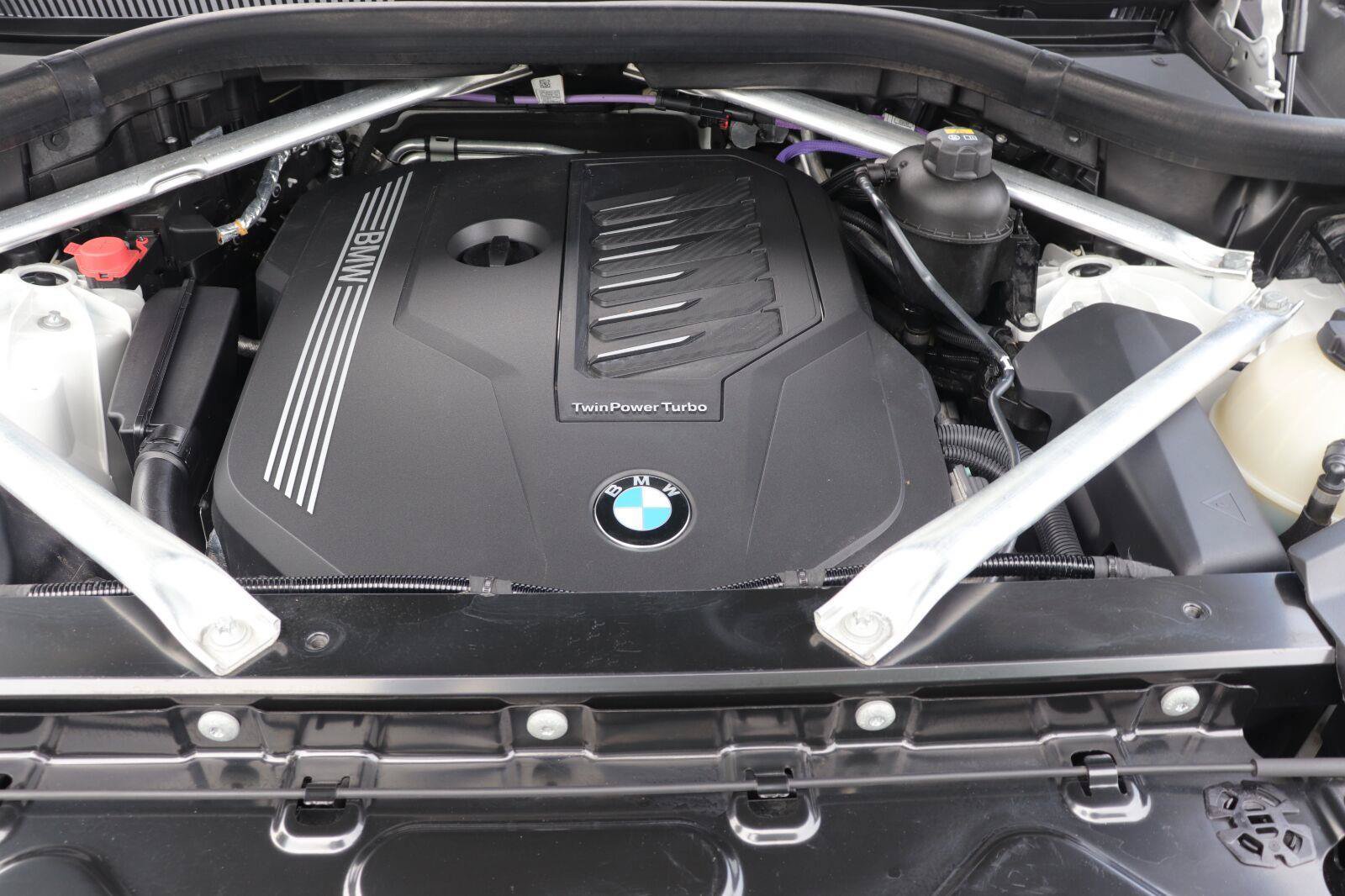 Used 2023 BMW X5 xDrive40i AWD/4WD image 39