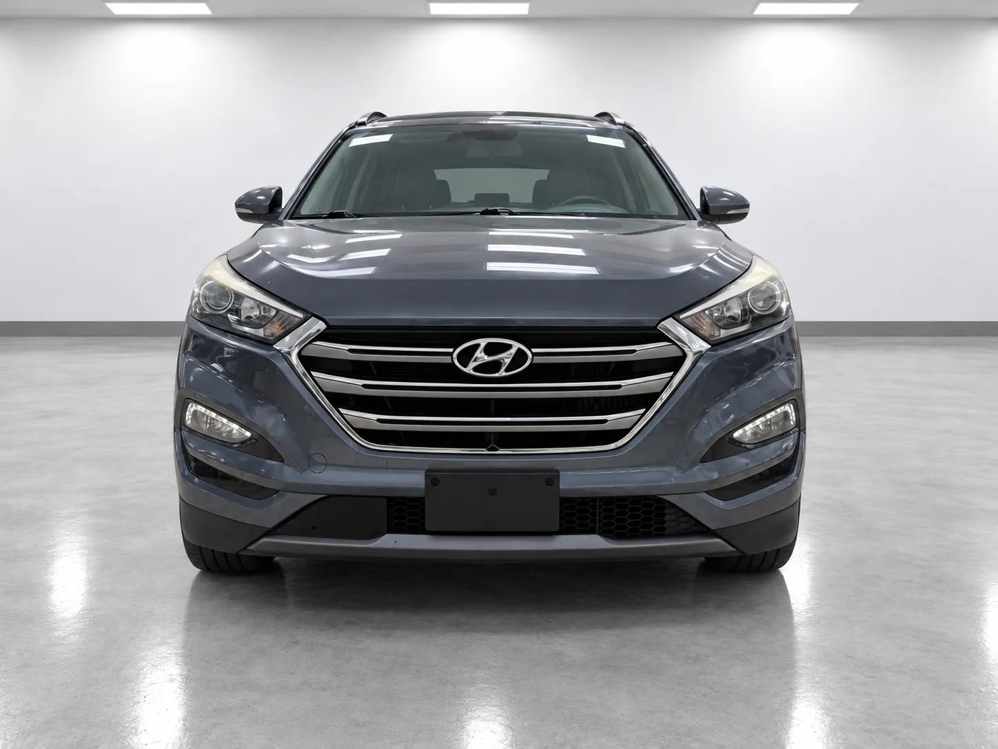 Used 2016 Hyundai Tucson Limited w/ Option Group 03 AWD/4WD image 2