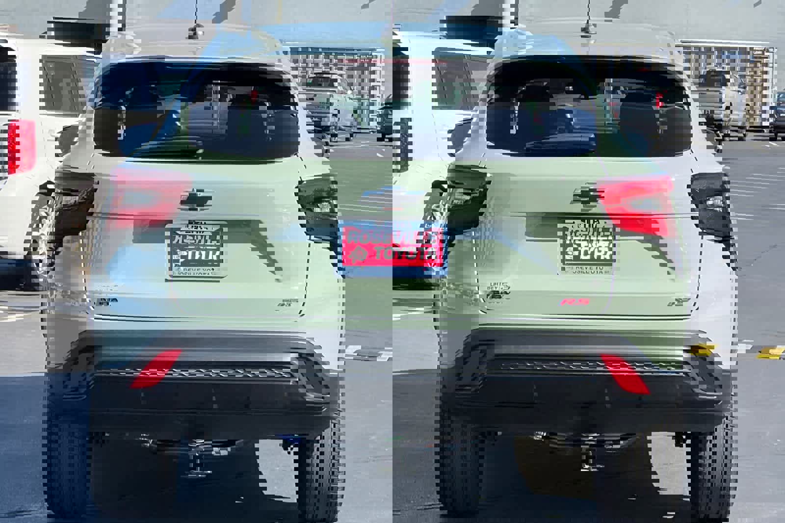 Used 2024 Chevrolet Trax RS image 8