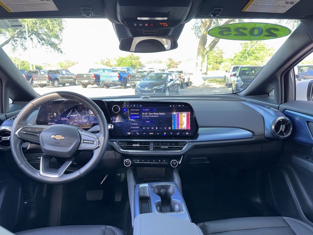 Used 2025 Chevrolet Equinox EV LT w/ Convenience Package FWD image 19
