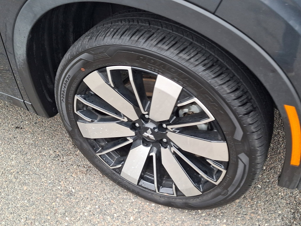 Used 2025 Mitsubishi Outlander SE AWD/4WD image 9