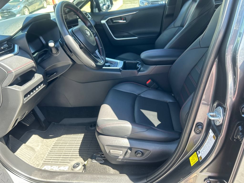 Certified 2025 Toyota RAV4 XSE w/ Premium Package AWD/4WD image 10