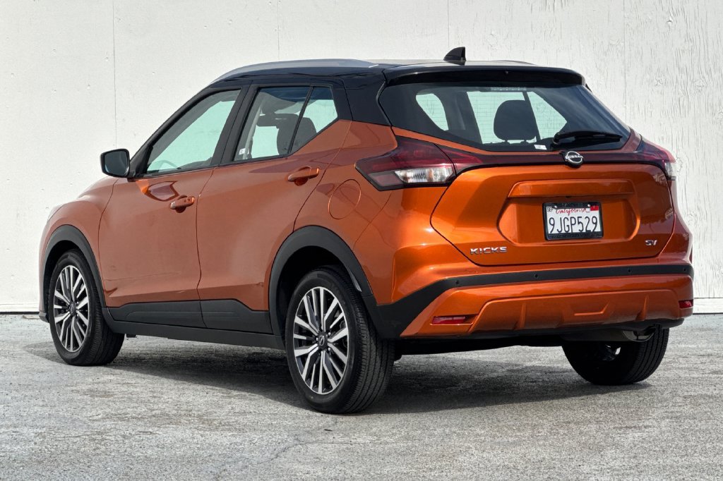 Used 2023 Nissan Kicks SV FWD image 5