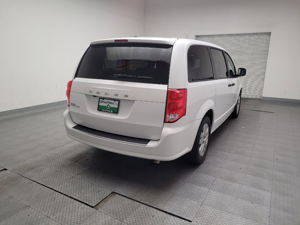 Used 2019 Dodge Grand Caravan SE w/ UConnect Hands-Free Group FWD image 7