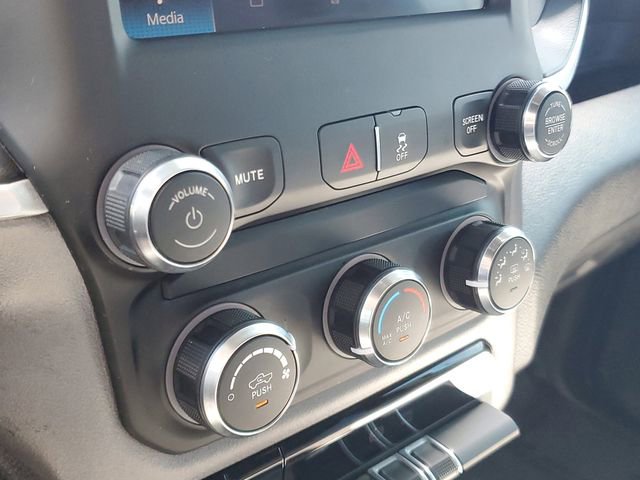 Used 2022 RAM 2500 Big Horn w/ Cold Weather Group image 29