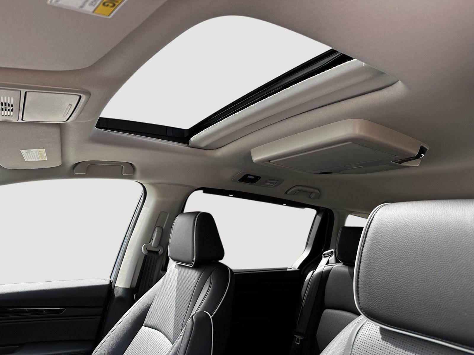 Certified 2025 Honda Odyssey Elite image 20