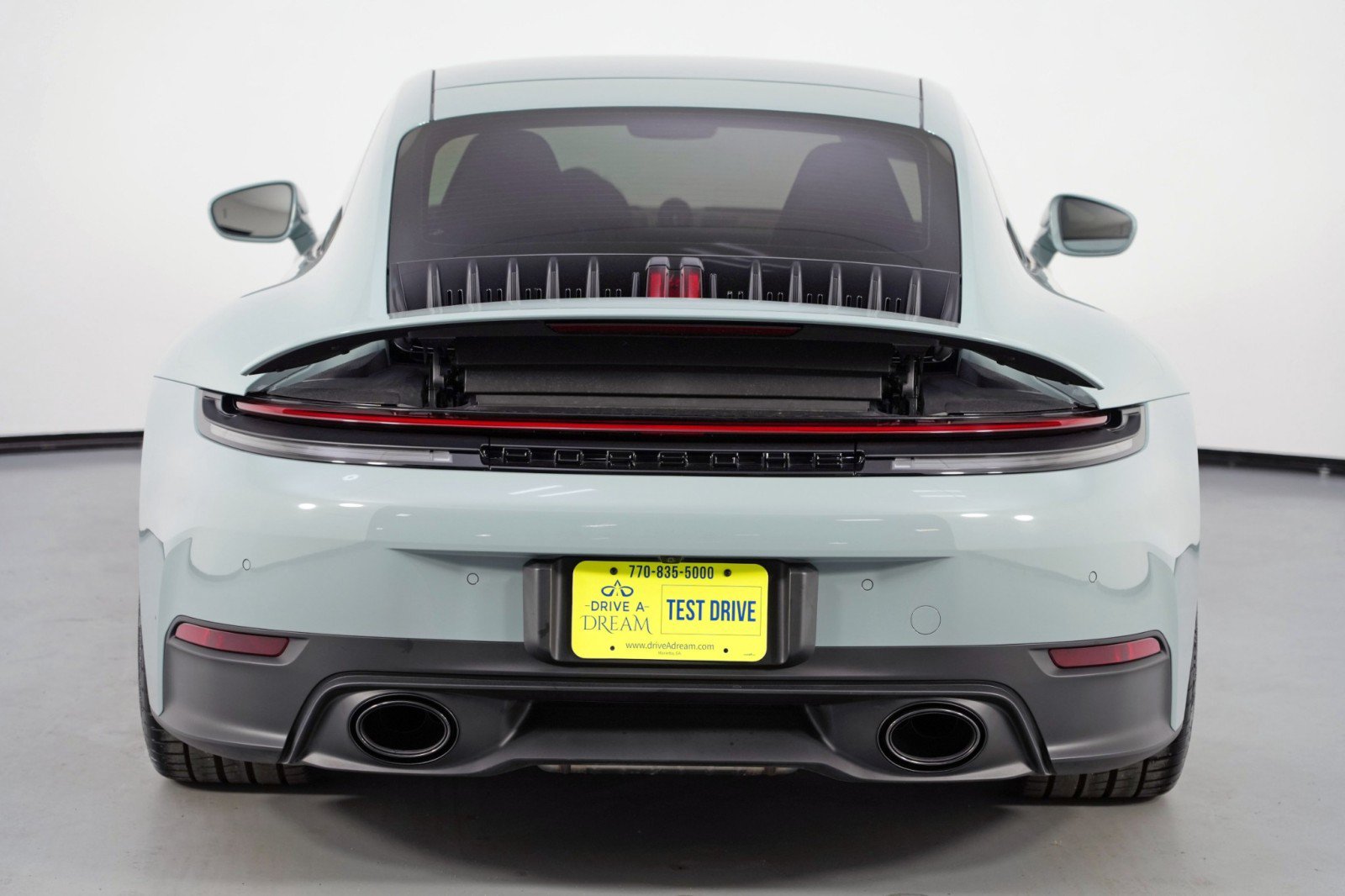 Used 2025 Porsche 911 Carrera RWD image 52