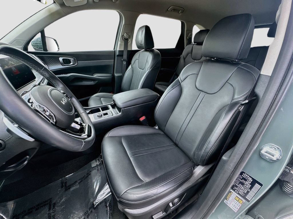 Used 2025 Kia Sorento EX AWD/4WD image 20