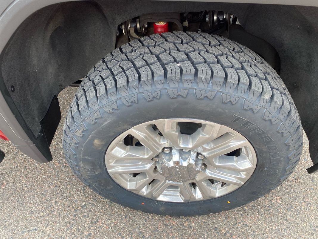 Used 2022 GMC Sierra 2500 Denali w/ Denali Ultimate Package image 17