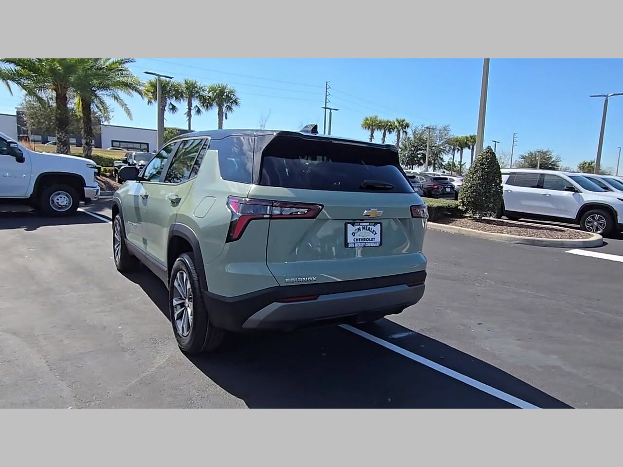 New 2026 Chevrolet Equinox LT w/ Convenience Package II image 16