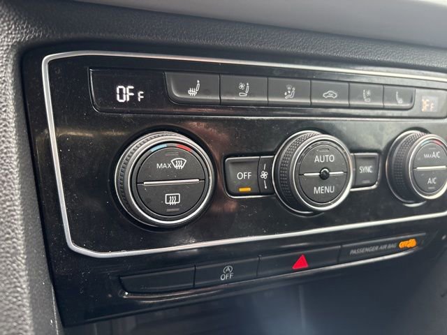 Used 2023 Volkswagen Atlas Cross Sport SEL Premium R-Line image 35