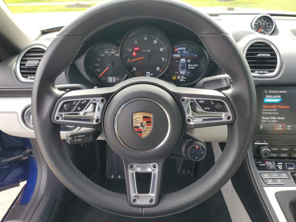 Used 2024 Porsche 718 Boxster RWD image 16