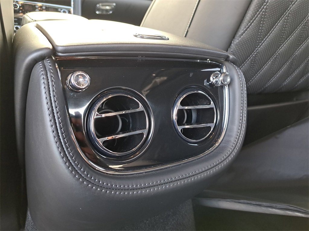 Used 2017 Bentley Mulsanne Speed image 12