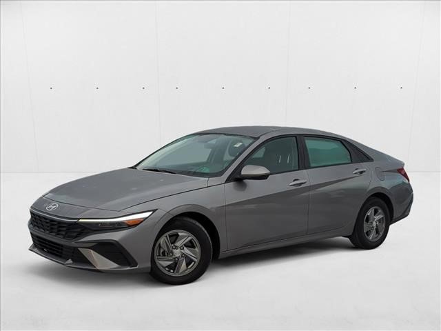 Used 2024 Hyundai Elantra SE