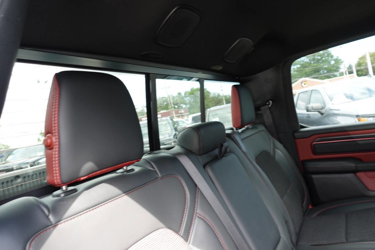 Used 2025 RAM 1500 Rebel image 31