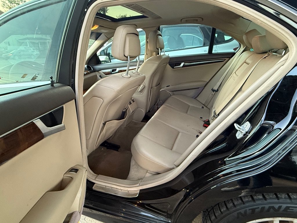 Used 2012 Mercedes-Benz C 300 4MATIC Sedan image 10
