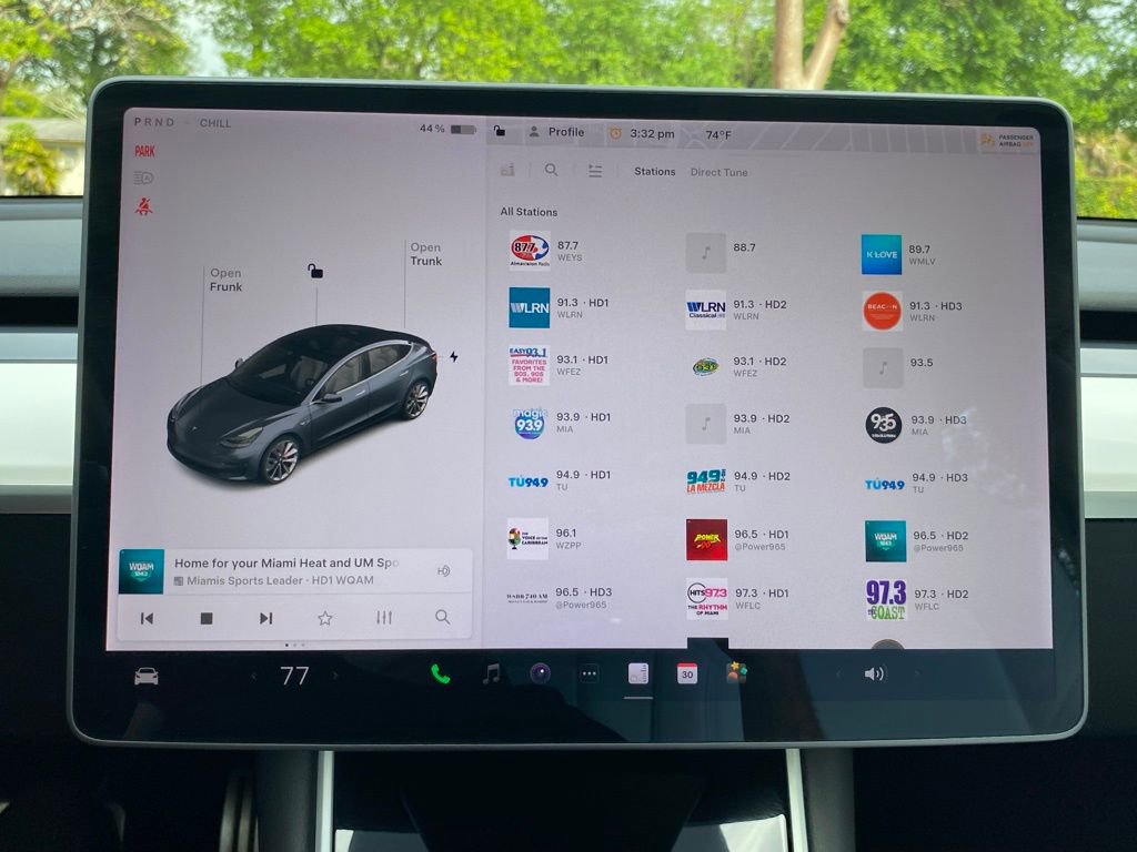 Used 2018 Tesla Model 3 Performance image 23