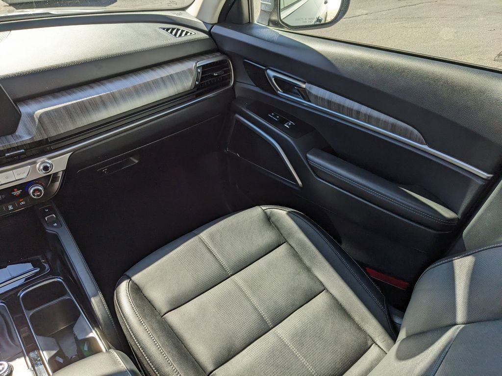 Used 2025 Kia Telluride EX X-Line image 18