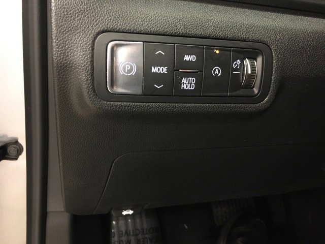 Used 2025 GMC Terrain Elevation image 31