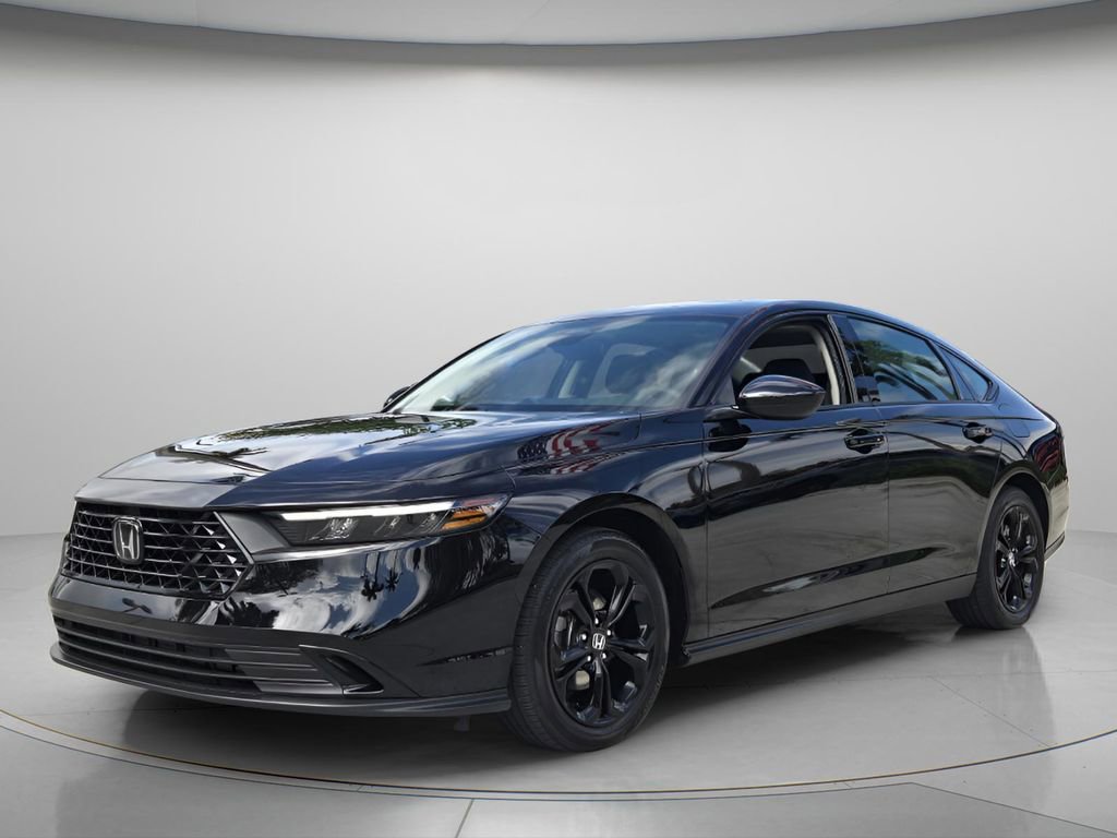 Certified 2025 Honda Accord SE image 9