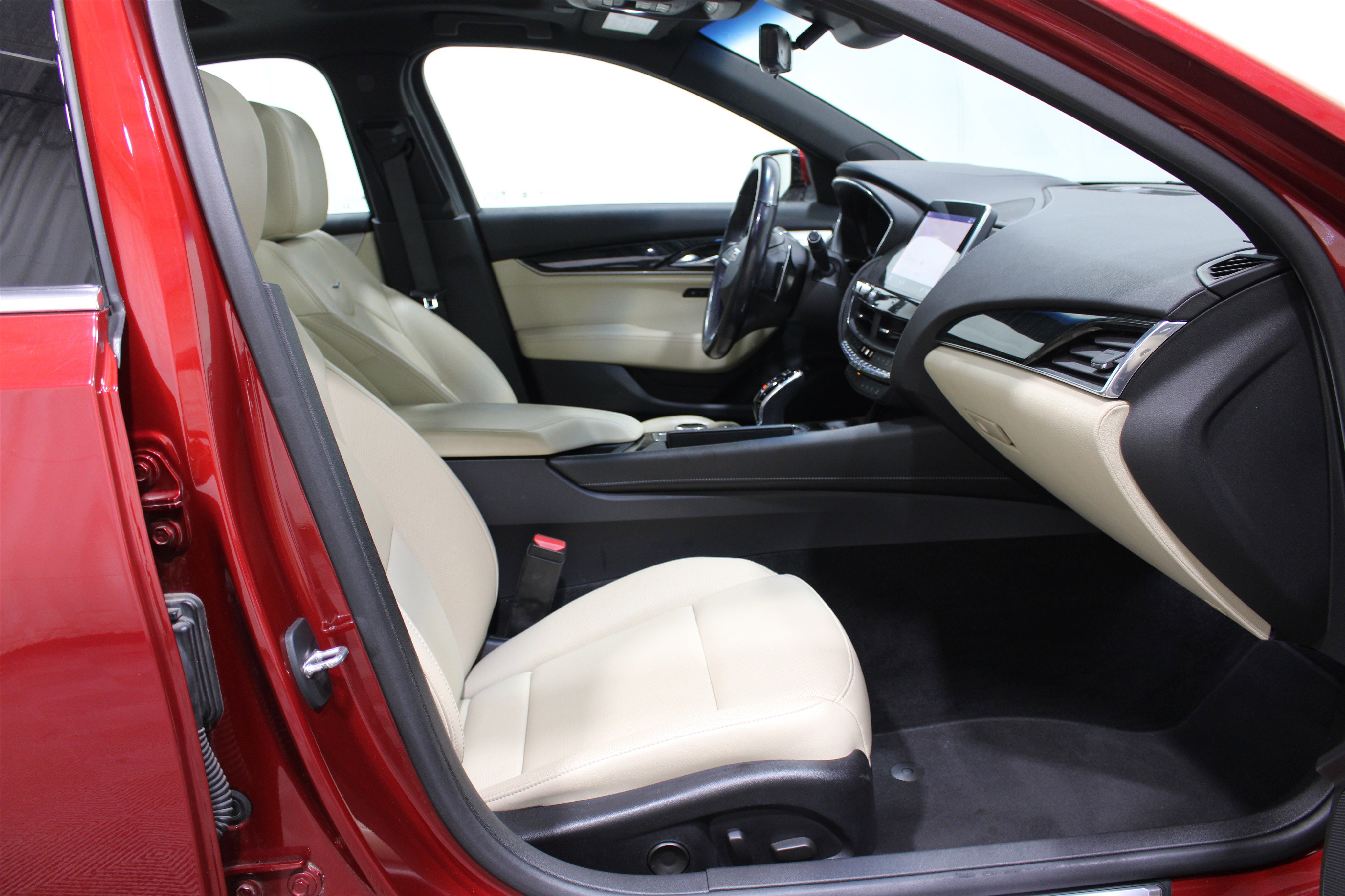 Used 2021 Cadillac CT5 Premium Luxury w/ Parking Package RWD image 28
