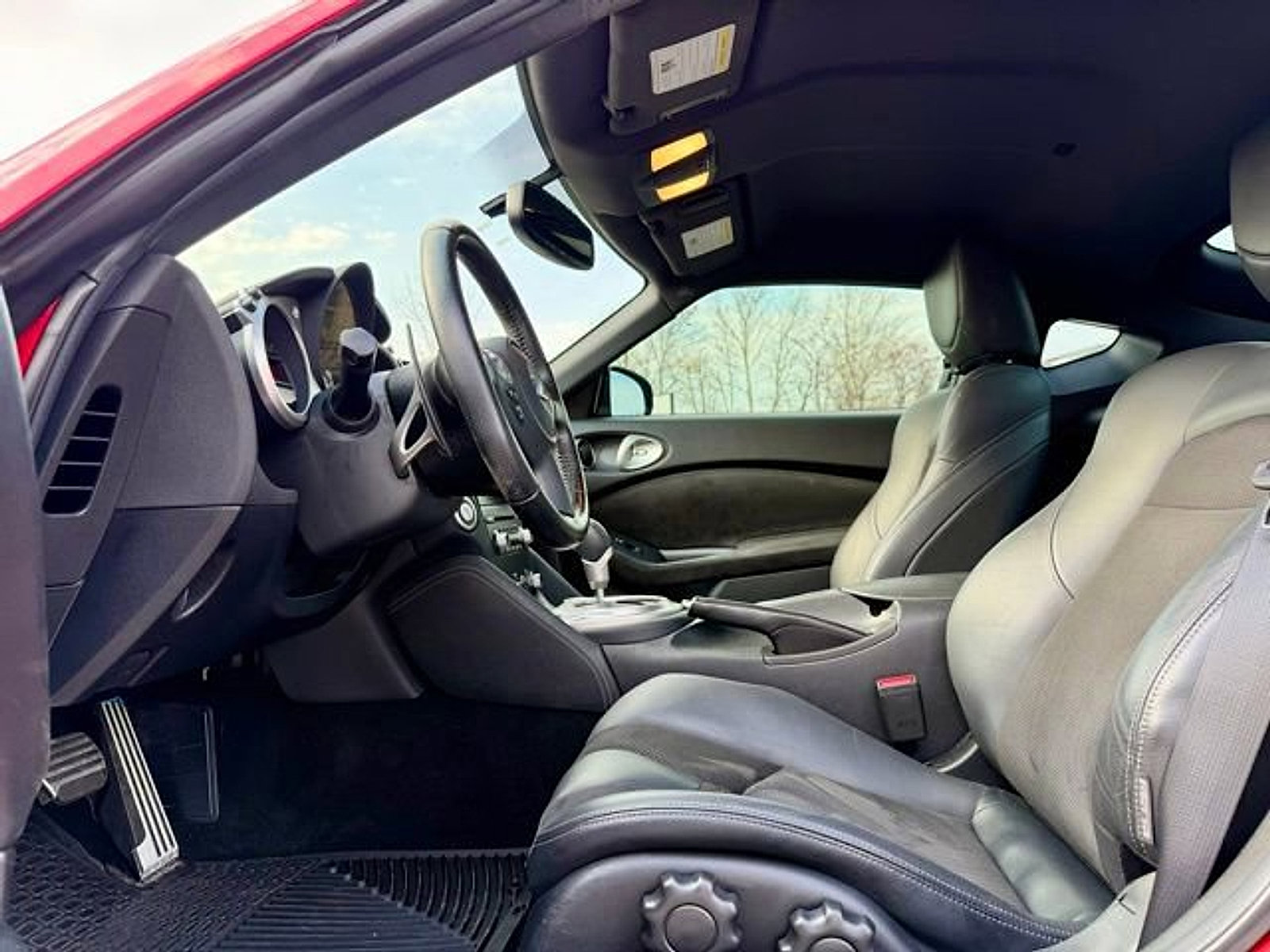 Used 2020 Nissan 370Z Touring Sport image 12